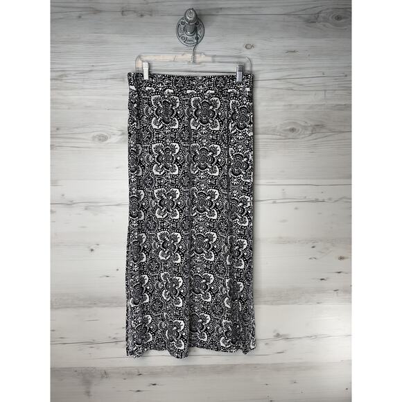 Old Navy Skirt Womens Medium Black White Floral Maxi Woven Rayon Viscose Long - Picture 1 of 10
